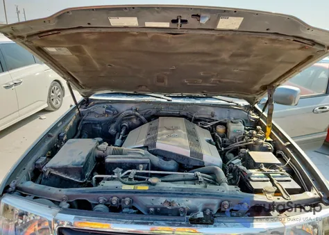 2002 Toyota Land Cruiser z USA, uszkodzony, nr VIN JTEHT05JX22025969